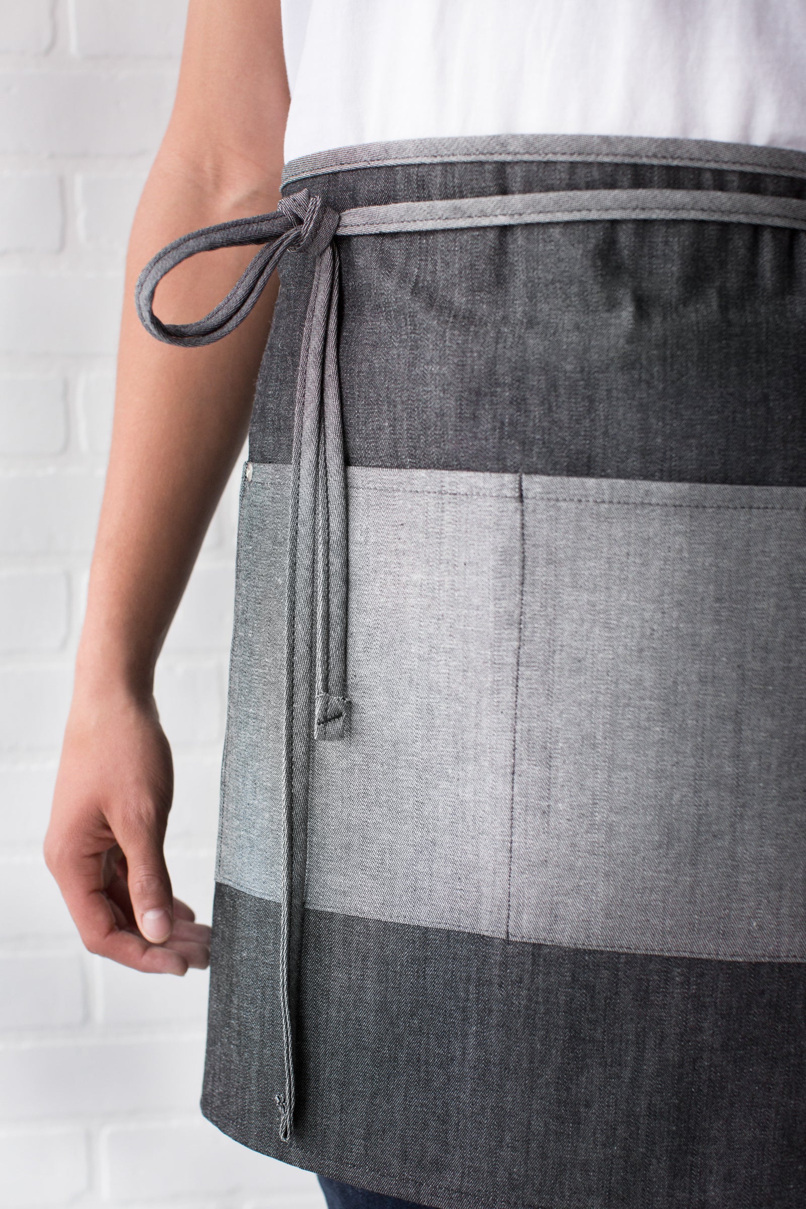 MADE IN USA APRONS, COBBLERS, AND VESTS DayStar Apparel, Inc.